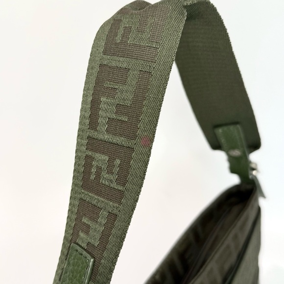 ✨SOLD✨ Vintage Fendi Green Zucca Shoulder Bag - Picture 6 of 13